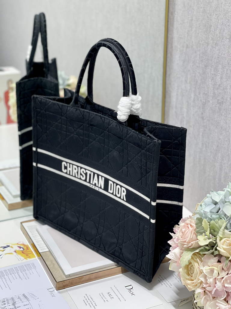 Dior M1286 Large Book Tote Black Cannage Raffia - Default Title - View 3