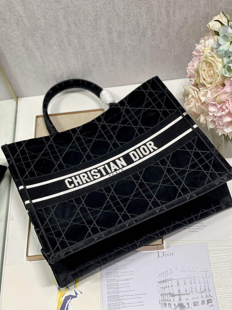 Dior M1286 Large Book Tote Black Cannage Raffia