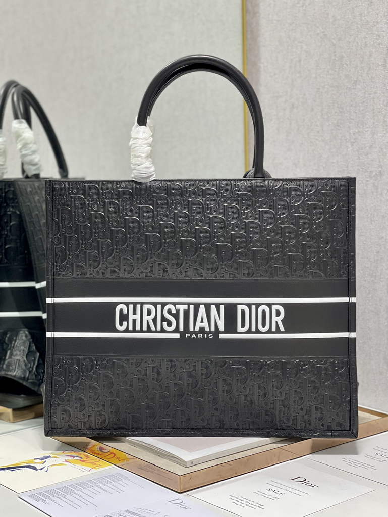 Dior M1286 Large Book Tote Black Oblique Embossed Calfskin