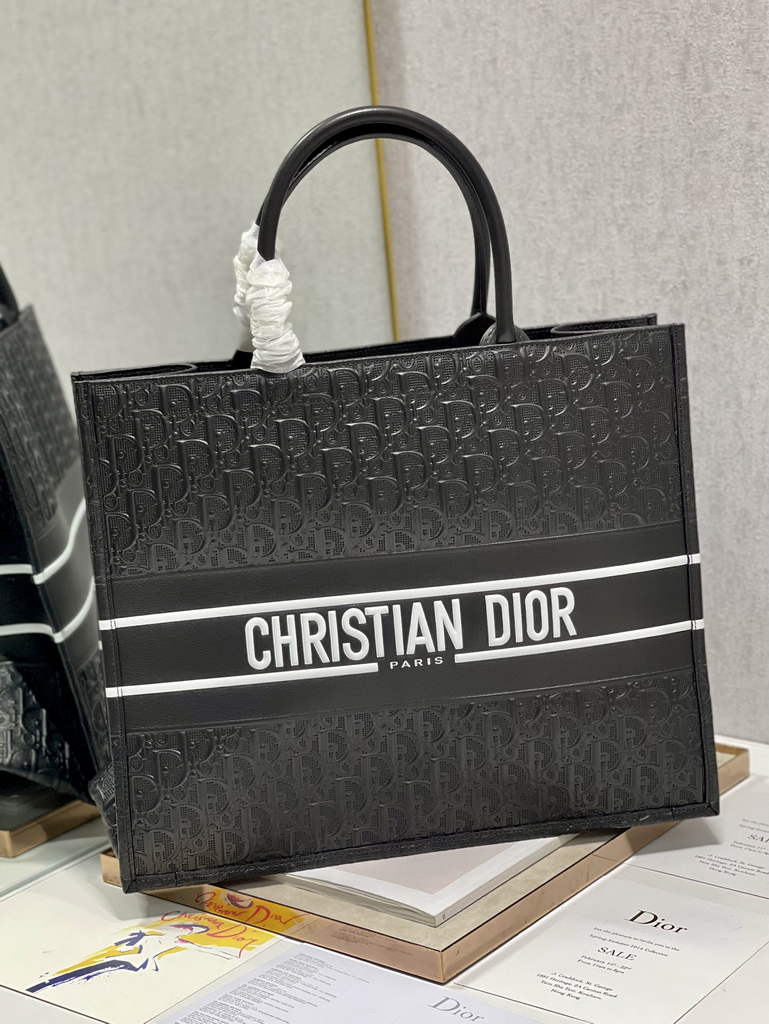 Dior M1286 Large Book Tote Black Oblique Embossed Calfskin