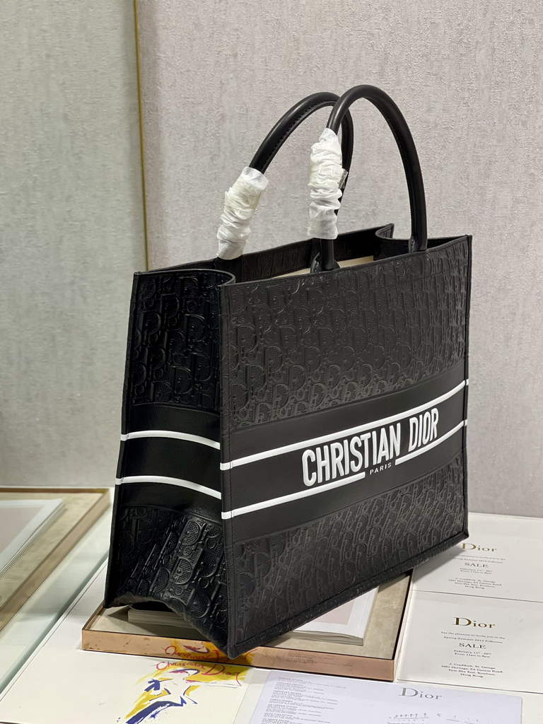 Dior M1286 Large Book Tote Black Oblique Embossed Calfskin