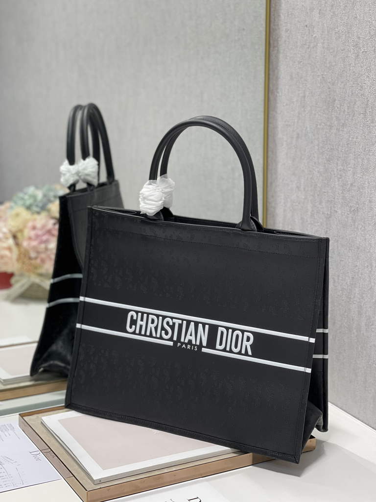 Dior M1286 Large Book Tote Black Oblique Calfskin