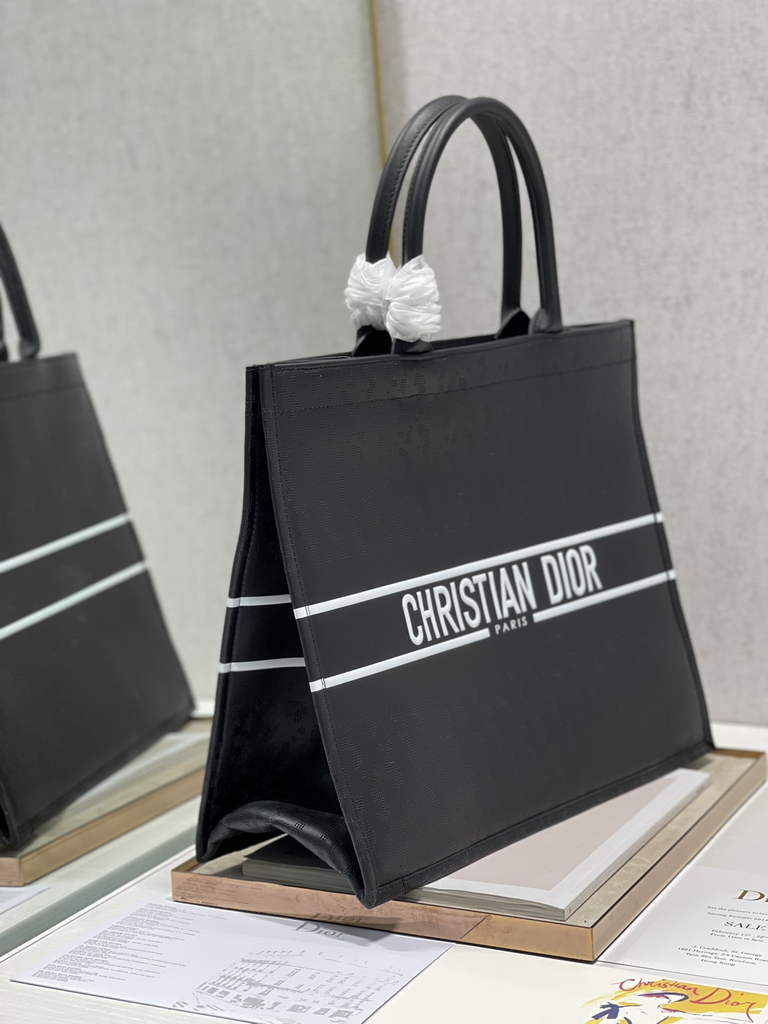 Dior M1286 Large Book Tote Black Oblique Calfskin