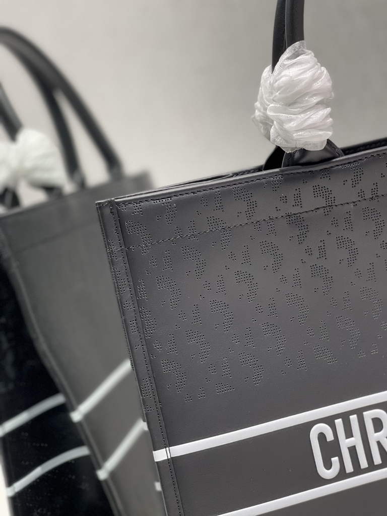 Dior M1286 Large Book Tote Black Oblique Calfskin