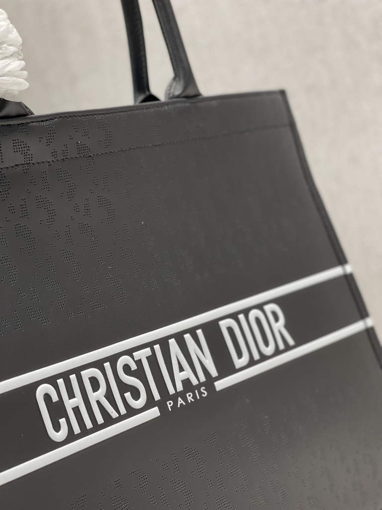 Dior M1286 Large Book Tote Black Oblique Calfskin