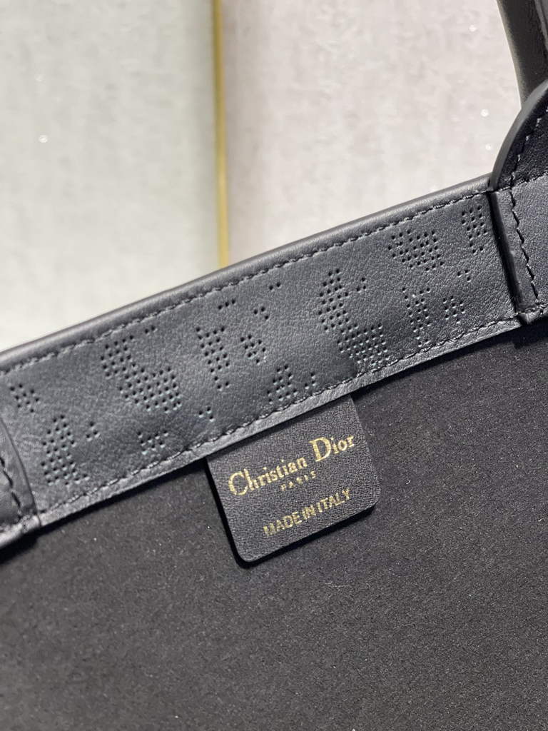Dior M1286 Large Book Tote Black Oblique Calfskin