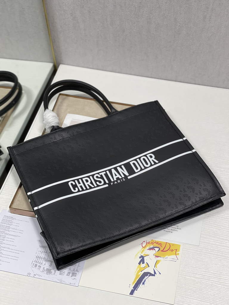 Dior M1286 Large Book Tote Black Oblique Calfskin