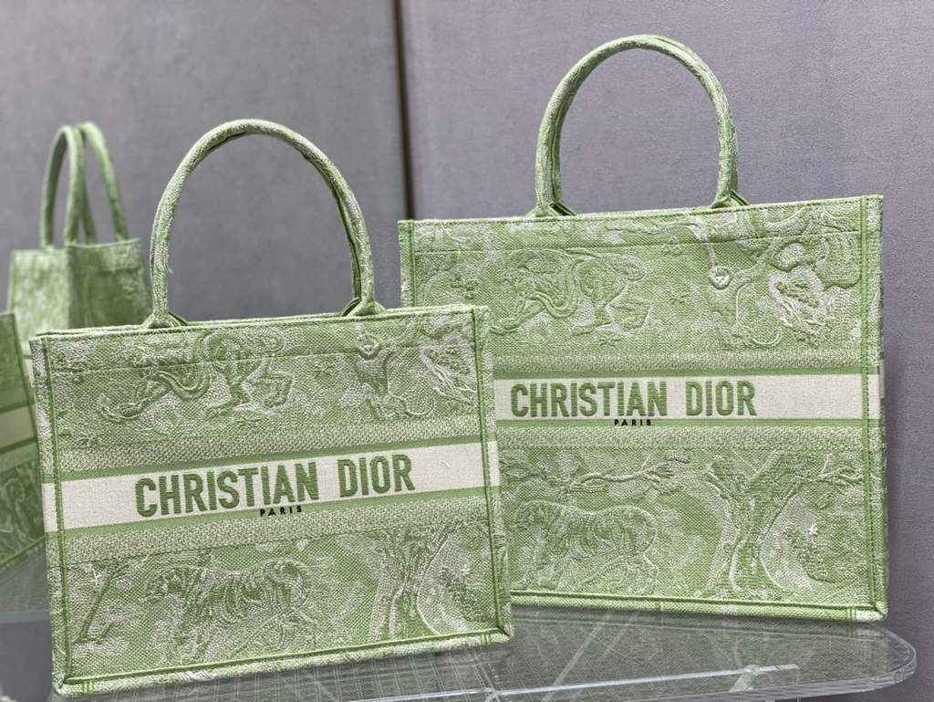 Dior M1286 Large Book Tote Green Toile de Jouy Embroidery