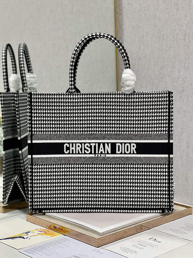 Dior M1286 Large Book Tote Macro Houndstooth Black Embroidery
