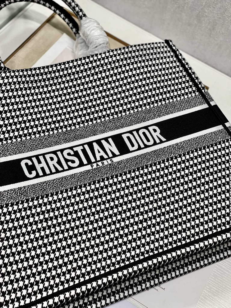 Dior M1286 Large Book Tote Macro Houndstooth Black Embroidery