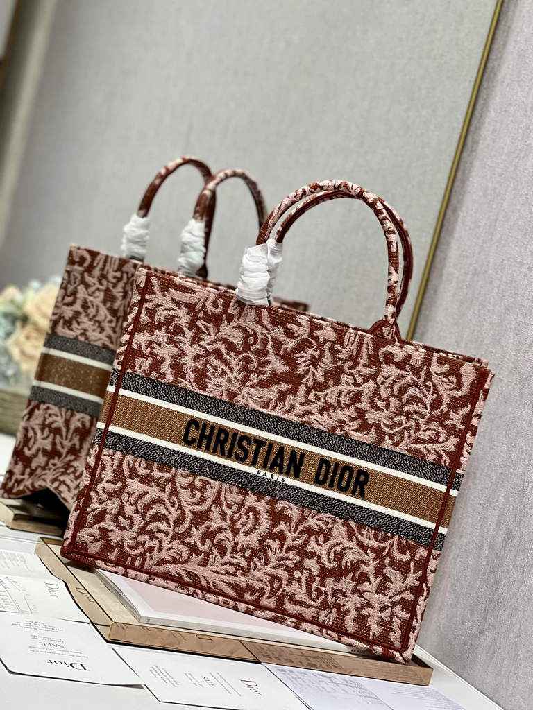 Dior M1286 Large Book Tote Metallic Pink Dior Brocart Embroidery