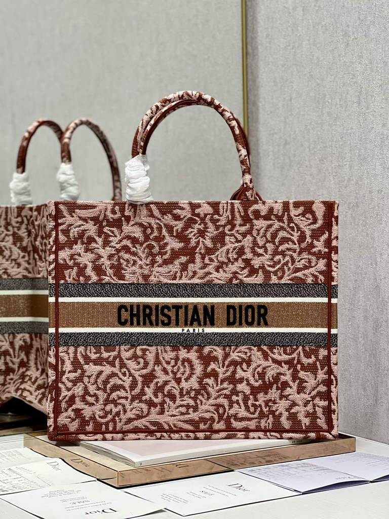 Dior M1286 Large Book Tote Metallic Pink Dior Brocart Embroidery
