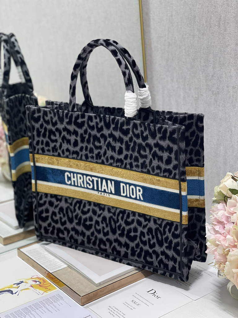 Dior M1286 Large Book Tote Black Multicolor Mizza Embroidery - Default Title - View 3