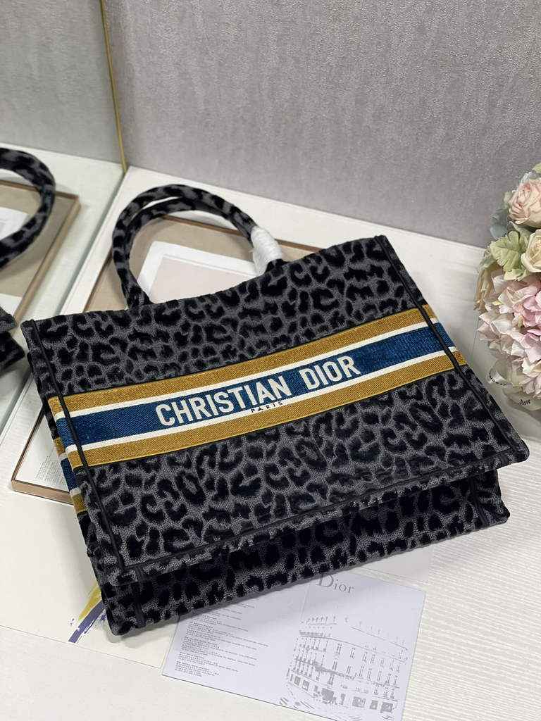 Dior M1286 Large Book Tote Black Multicolor Mizza Embroidery