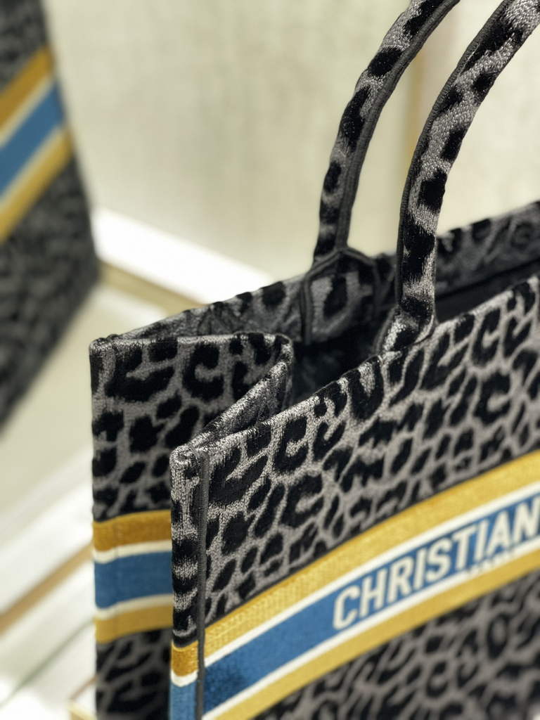 Dior M1286 Large Book Tote Black Multicolor Mizza Embroidery