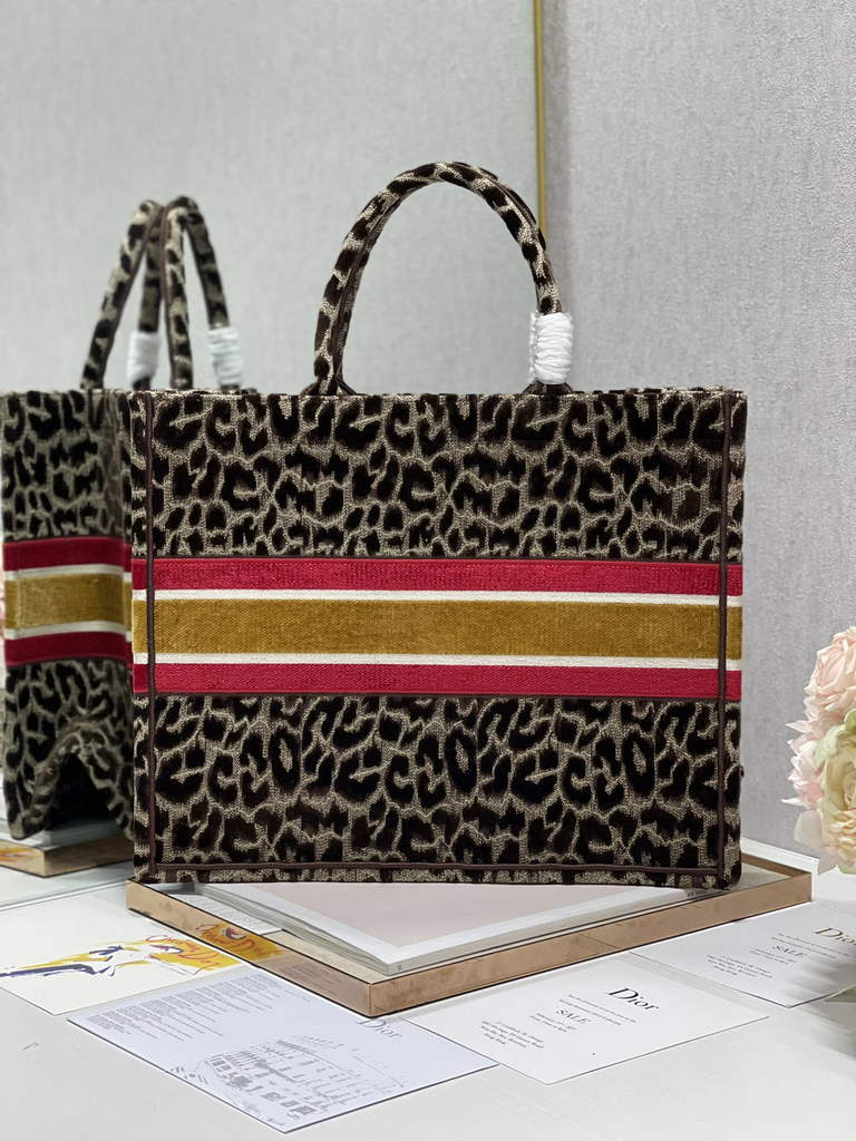 Dior M1286 Large Book Tote Brown Multicolor Mizza Embroidery - Default Title - View 5