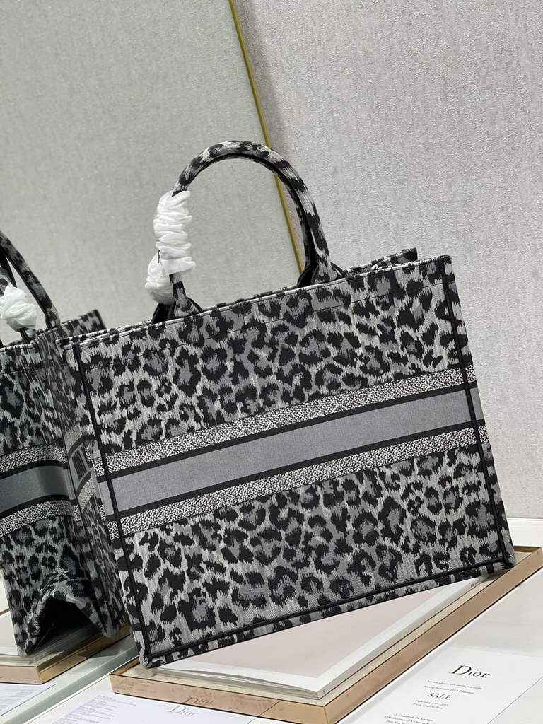 Dior M1286 Large Book Tote Gray Multicolor Mizza Embroidery