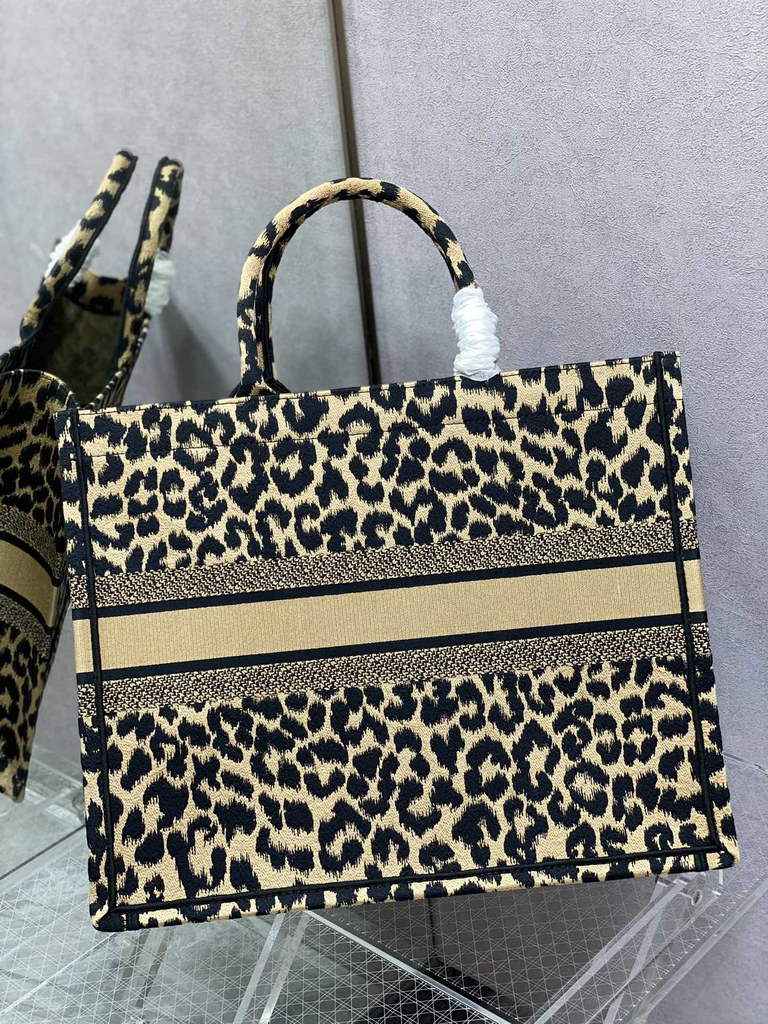 Dior M1286 Large Book Tote Beige Multicolor Mizza Embroidery