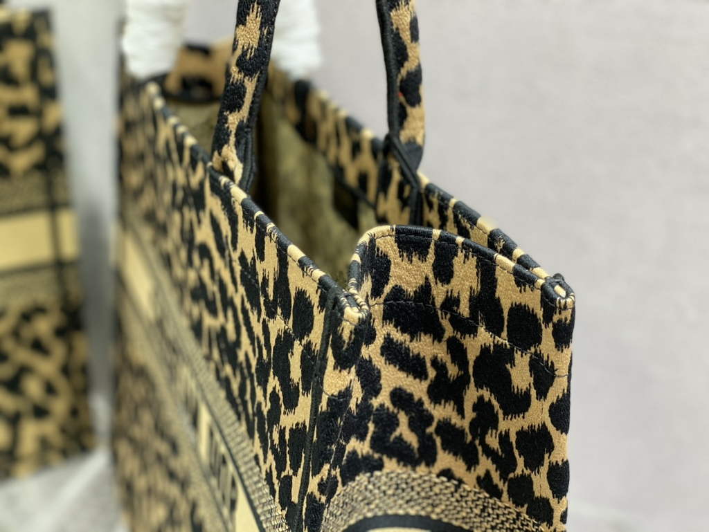 Dior M1286 Large Book Tote Beige Multicolor Mizza Embroidery