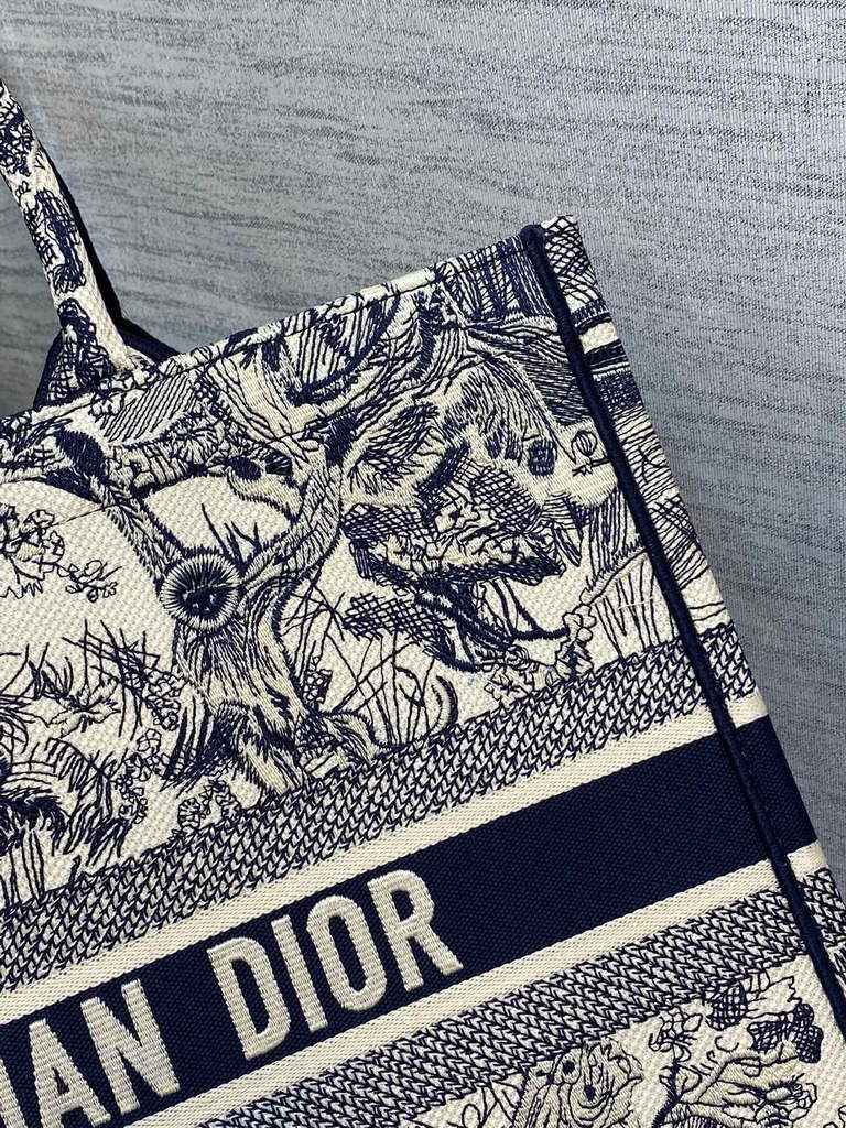 Dior M1286 Large Book Tote Navy Blue Toile de Jouy Embroidery