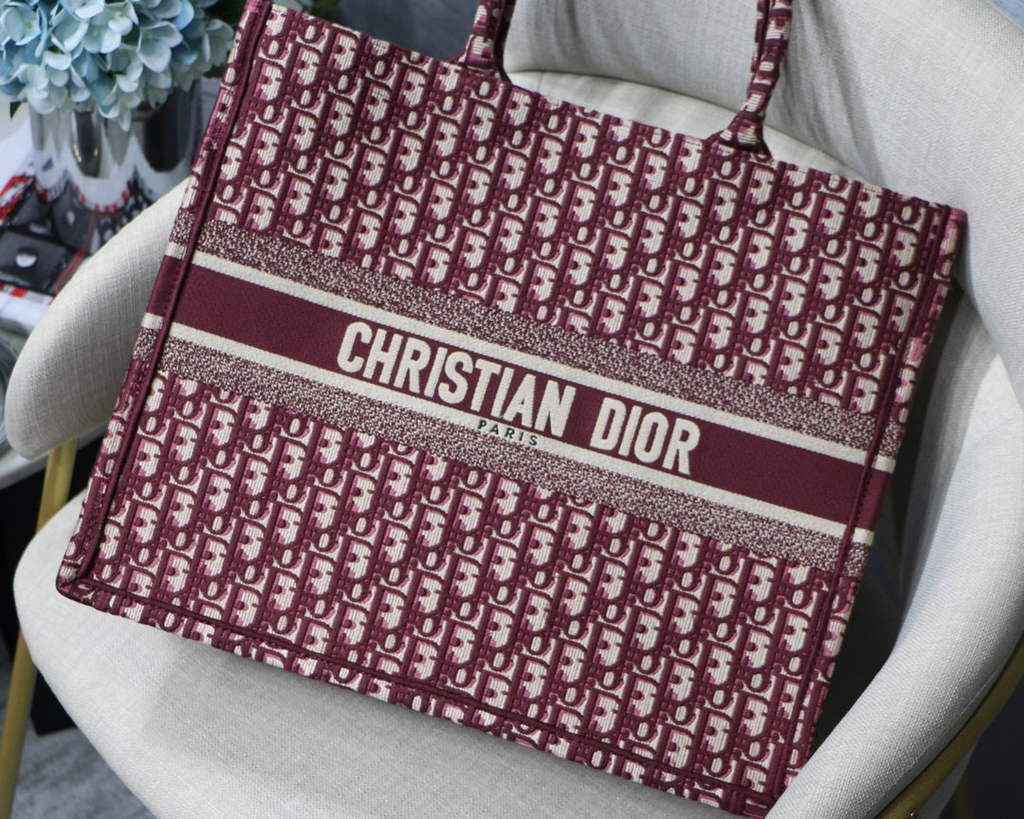 Dior M1286 Large Book Tote Red Oblique Embroidery