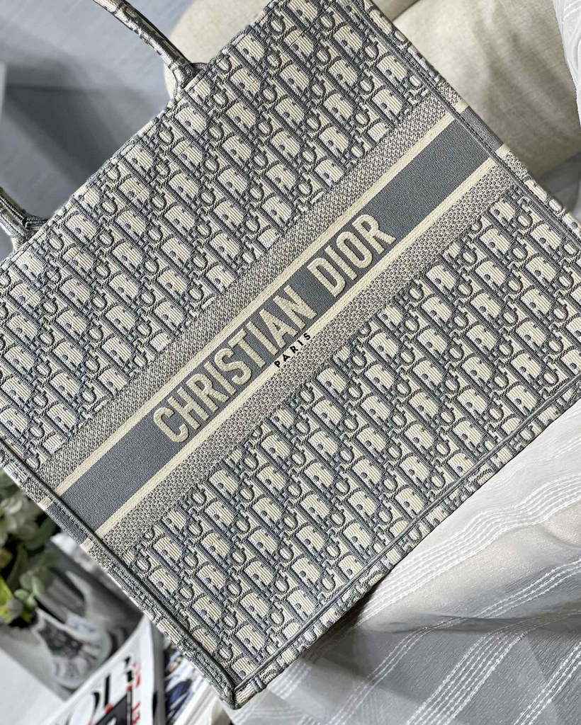 Dior M1286 Large Book Tote Gray Oblique Embroidery