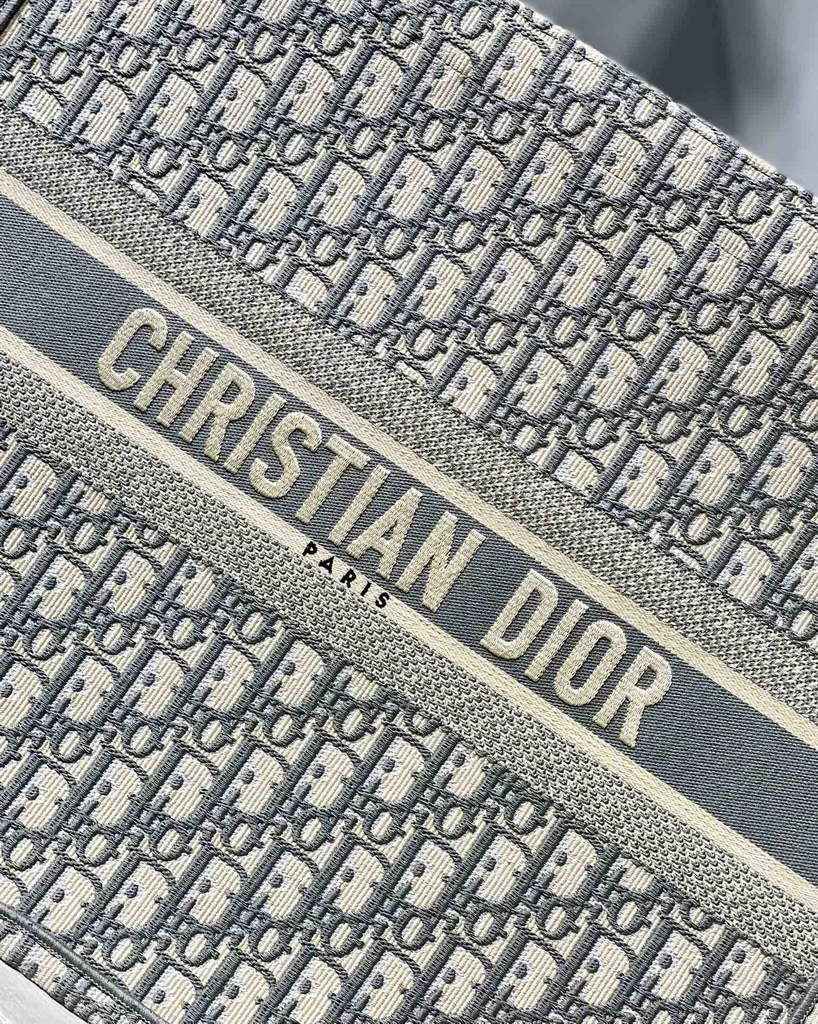 Dior M1286 Large Book Tote Gray Oblique Embroidery