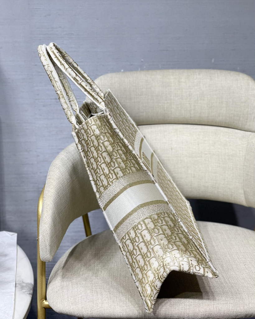 Dior M1286 Large Book Tote Gold Oblique Embroidery