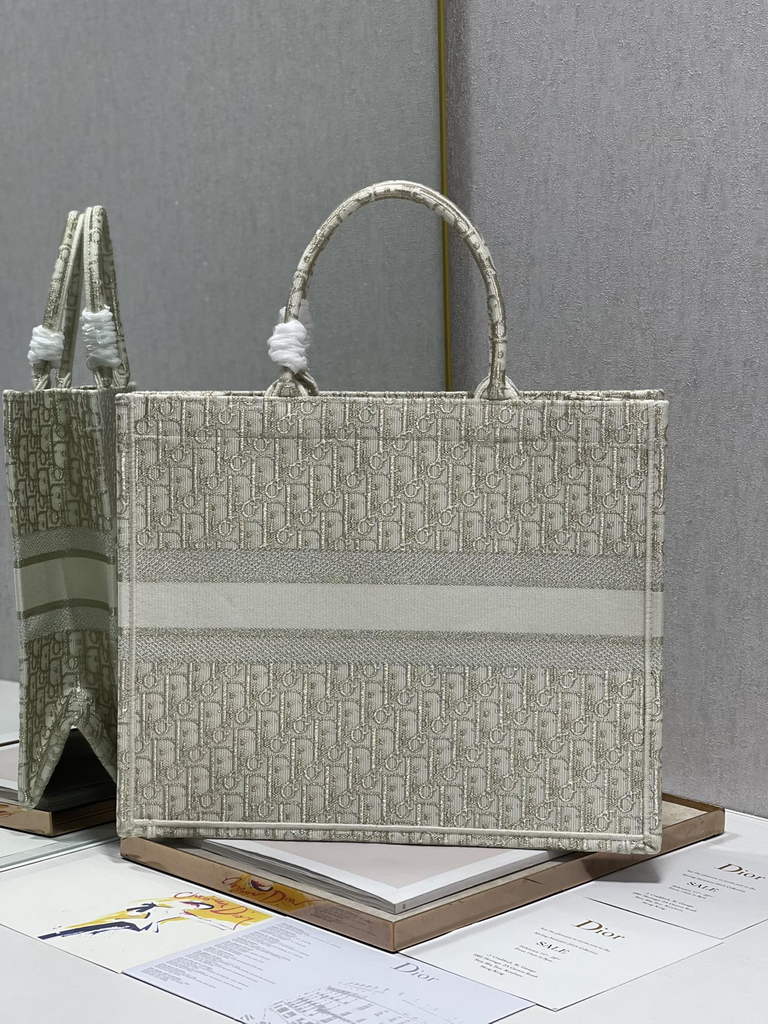 Dior M1286 Large Book Tote Beige Oblique Embroidery