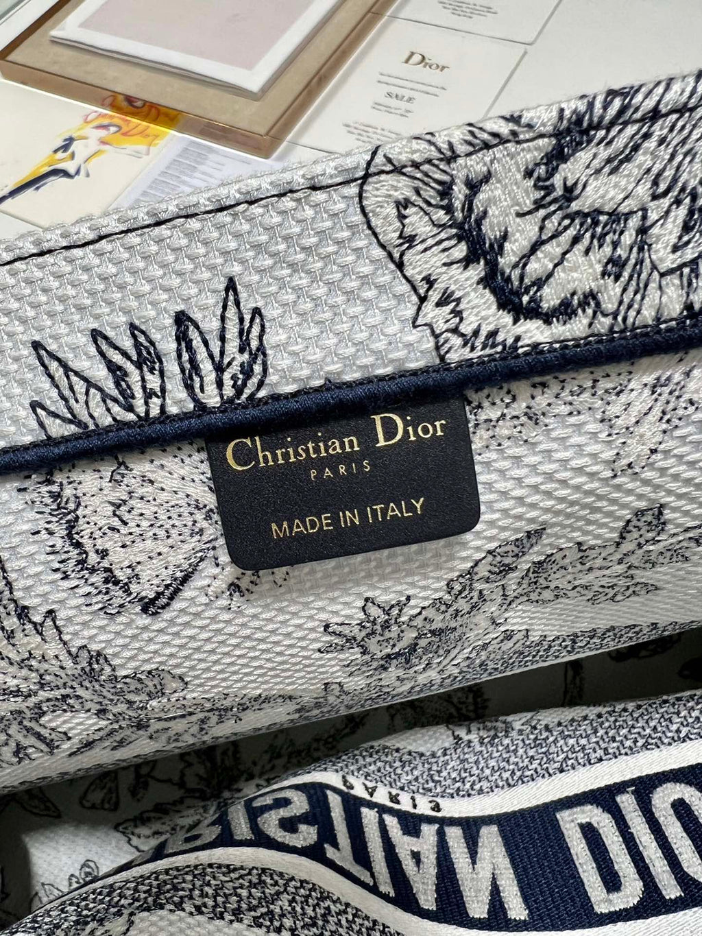 Dior M1286 Large Book Tote Powder Jardin Botanique Embroidery Beige