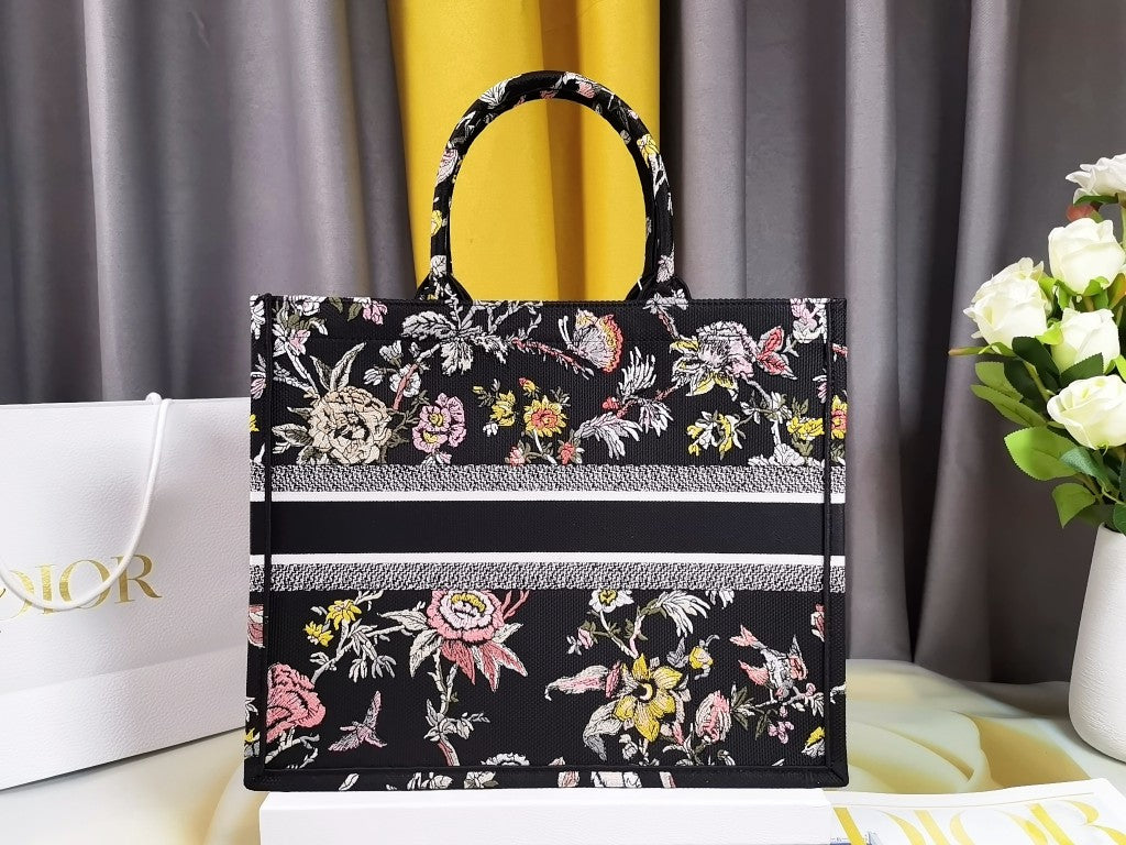 Dior M1286 Large Book Tote Powder Black Jardin Botanique Embroidery