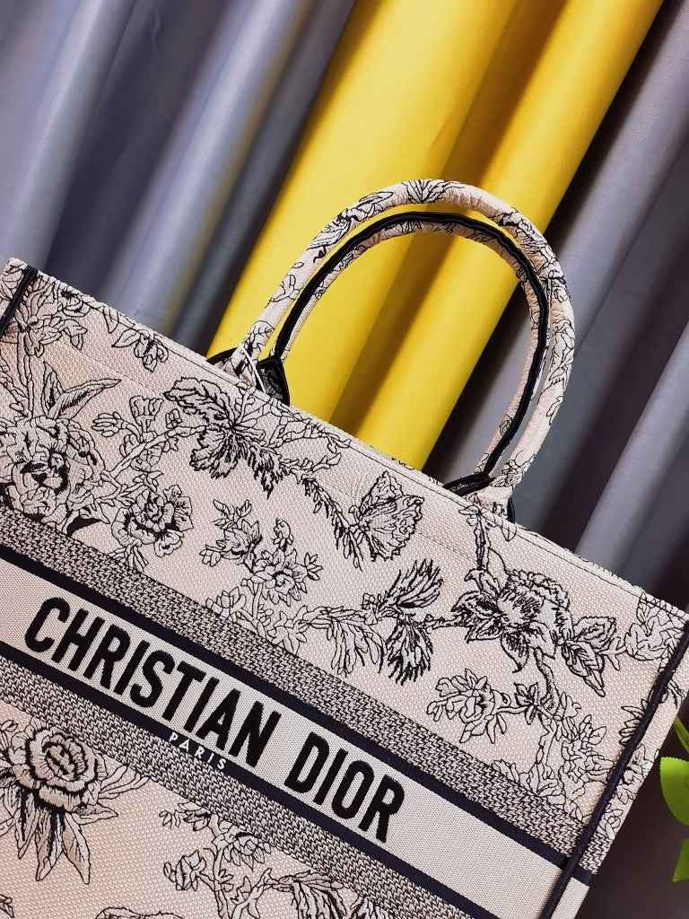 Dior M1286 Large Book Tote Powder Pink Jardin Botanique Embroidery