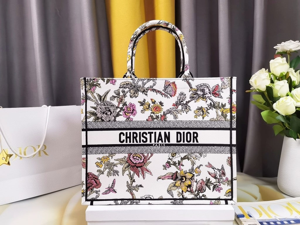 Dior M1286 Large Book Tote Powder Beige Jardin Botanique Embroidery