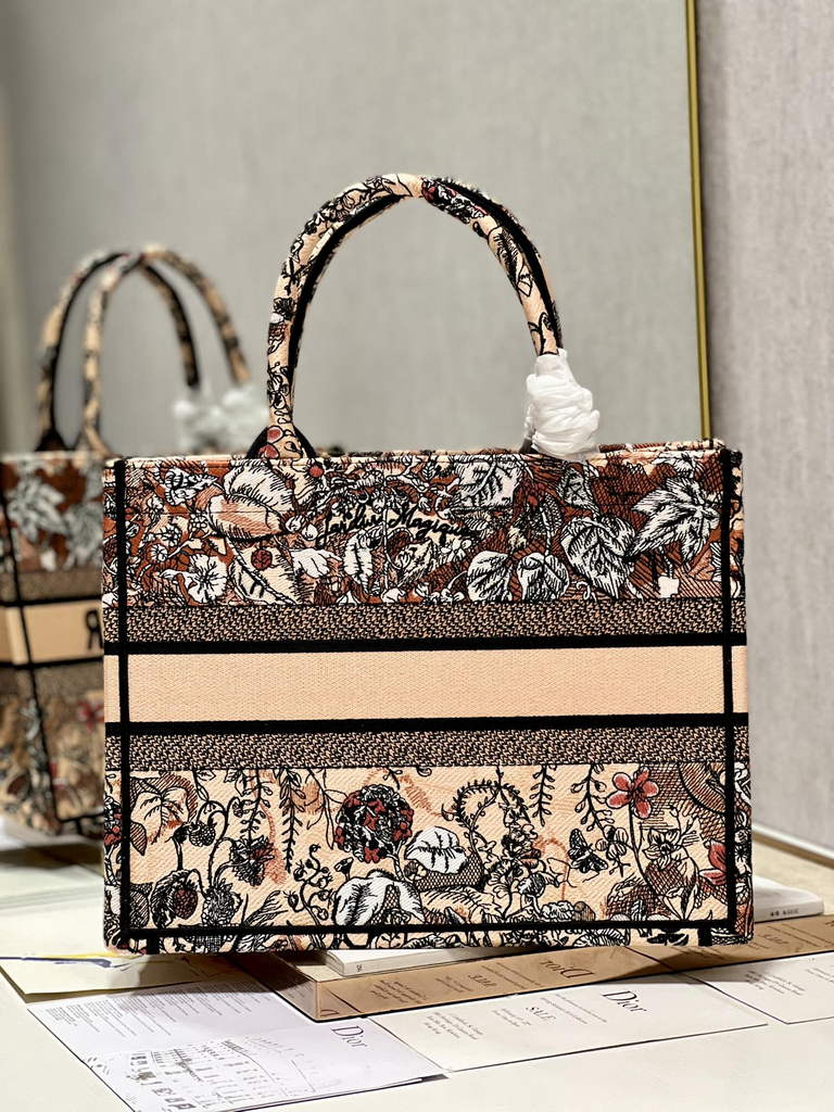Dior M1286 Large Book Tote Powder Pink Jardin Magique Embroidery