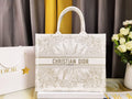 Dior M1286 Large Book Tote Rêve d'Infini with Gold-Tone Metallic Thread