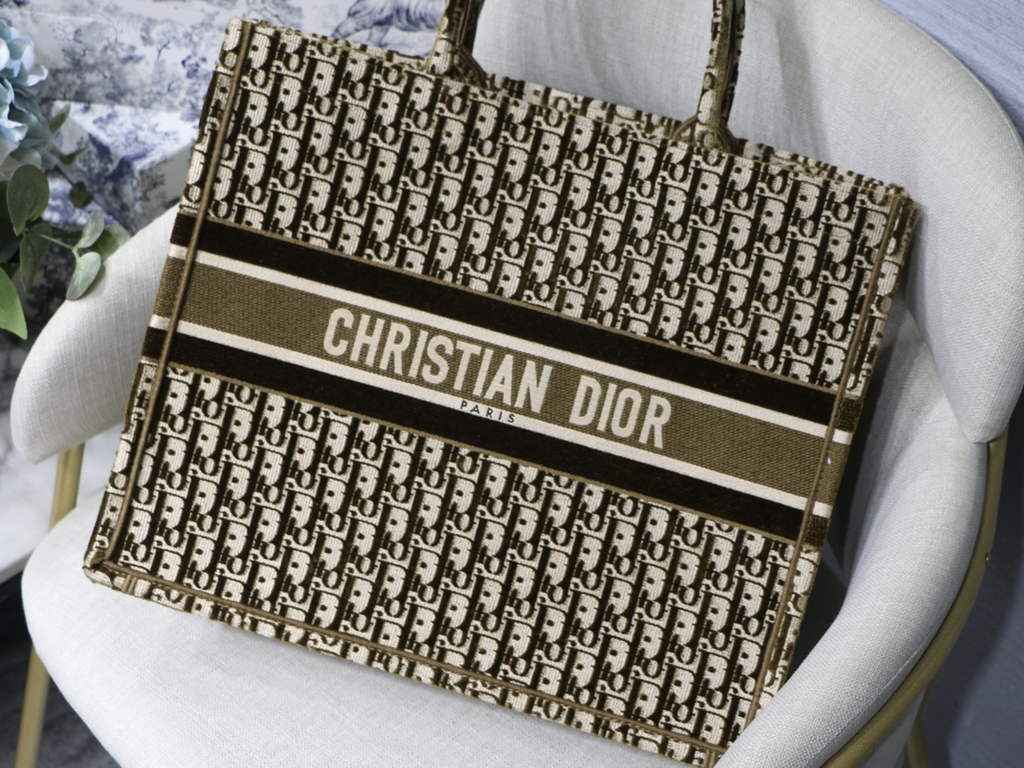Dior M1286 Large Book Tote Tan velvet Oblique Embroidery