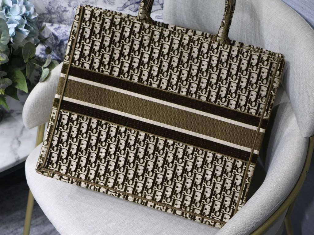 Dior M1286 Large Book Tote Tan velvet Oblique Embroidery
