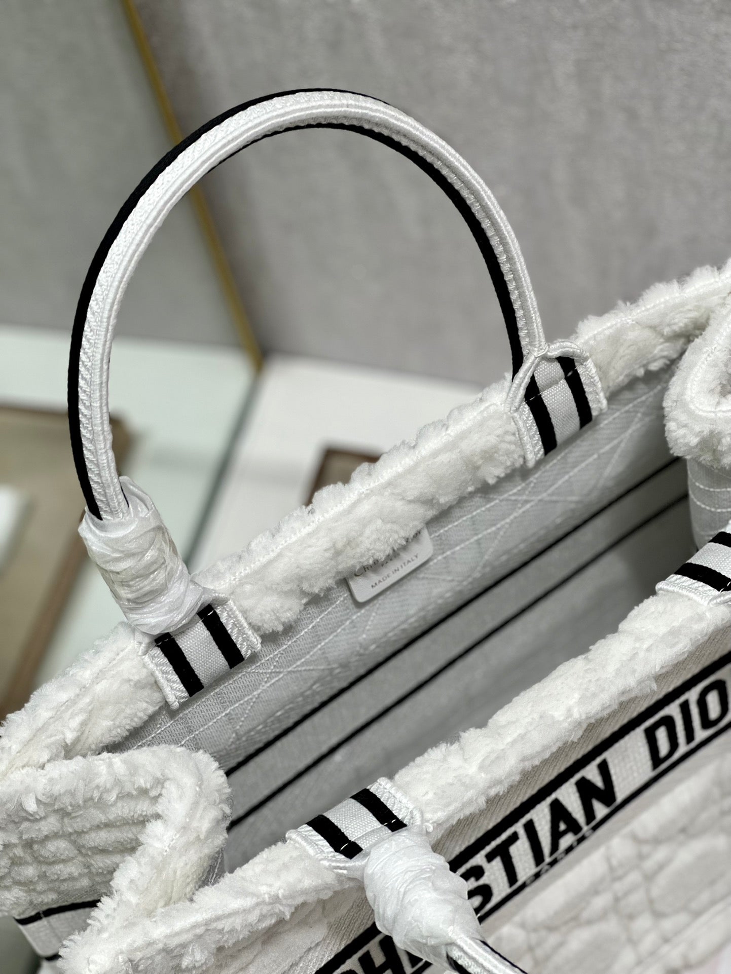 Dior M1296 Medium Book Tote Bag White Cannage