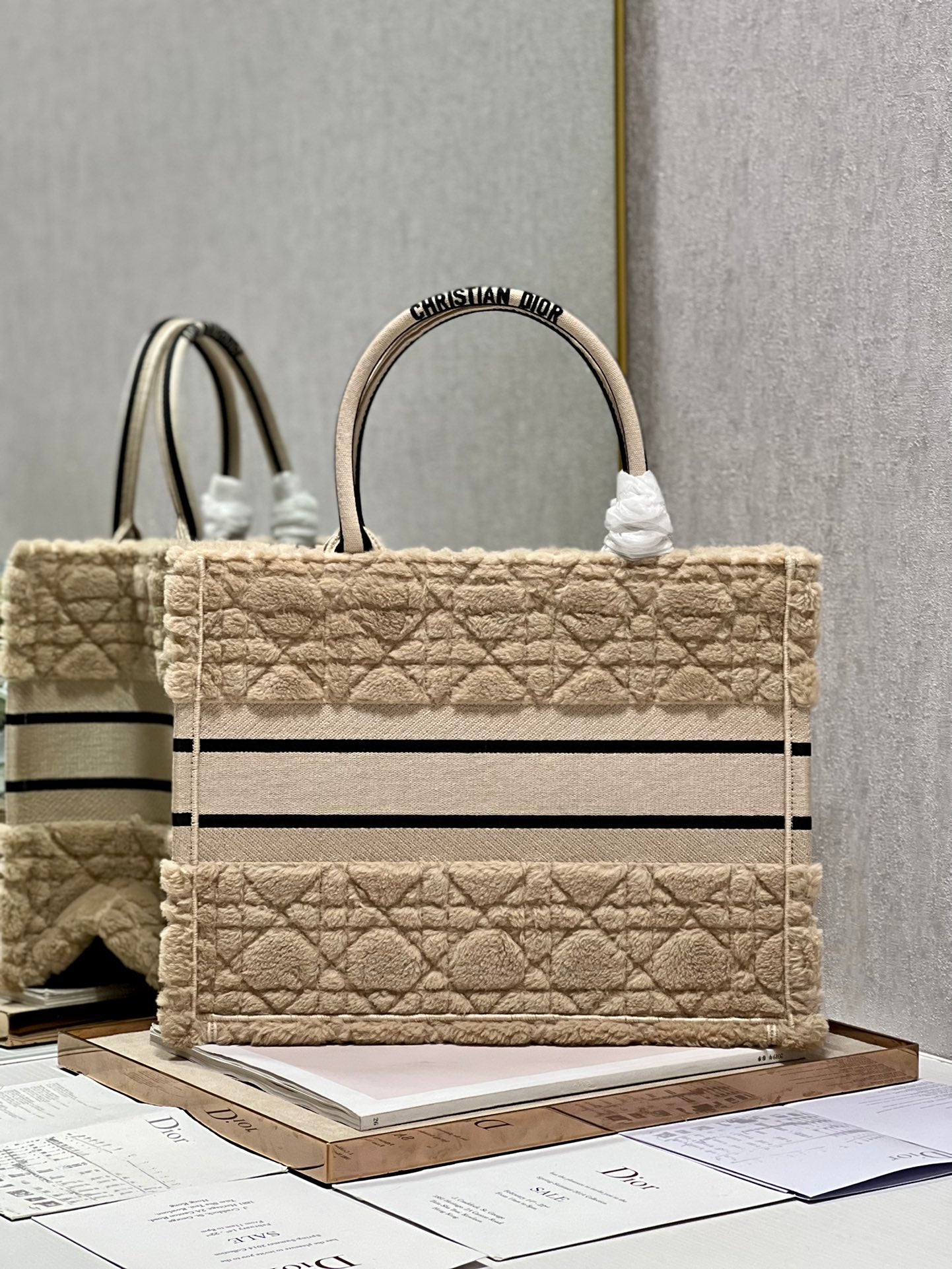 Dior M1296 Medium Book Tote Bag Apricot Cannage