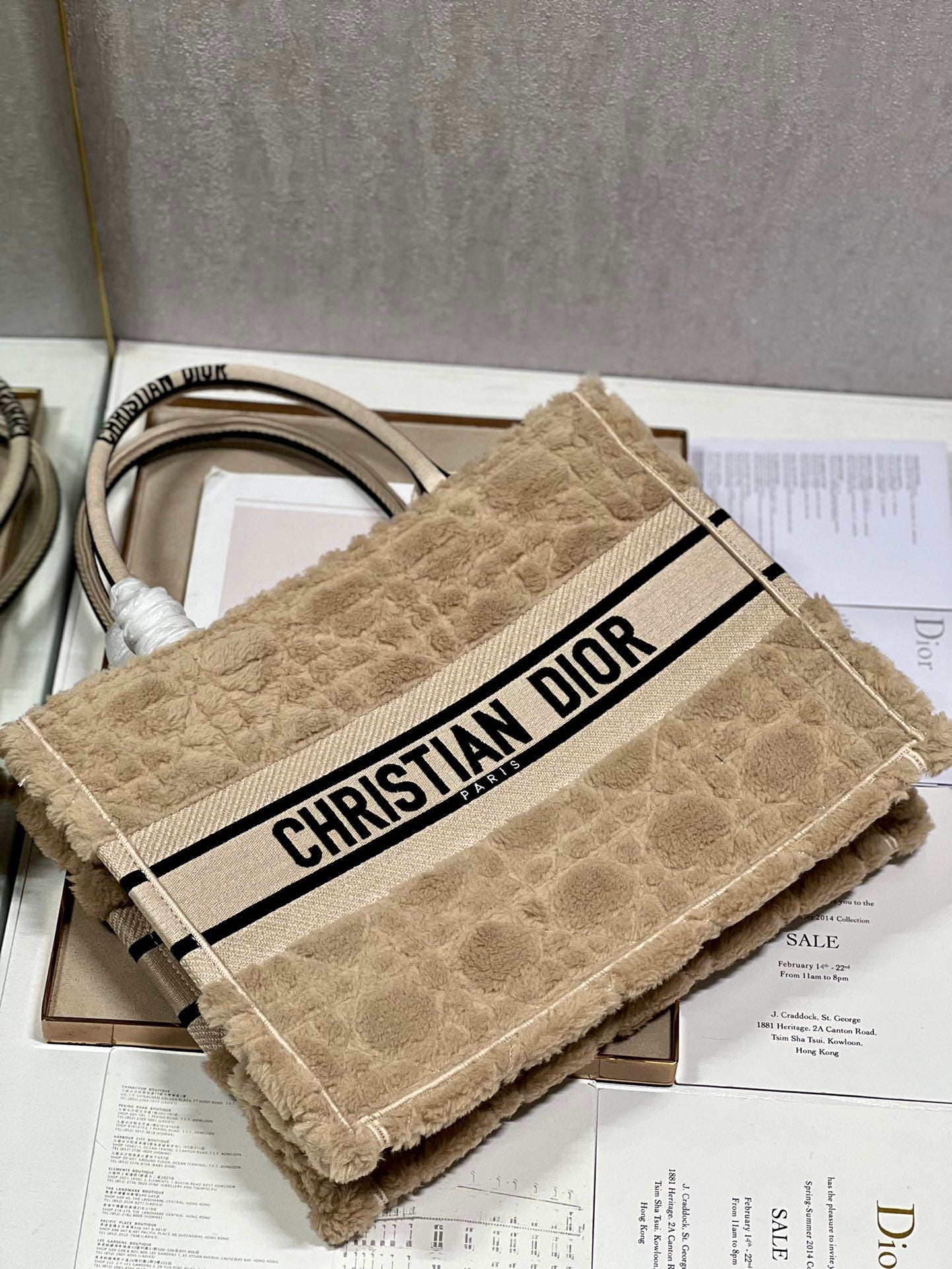 Dior M1296 Medium Book Tote Bag Apricot Cannage