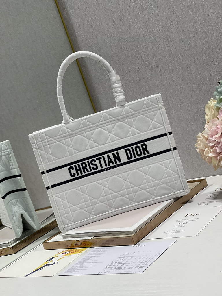 Dior M1296 Medium Book Tote Bag Cannage White