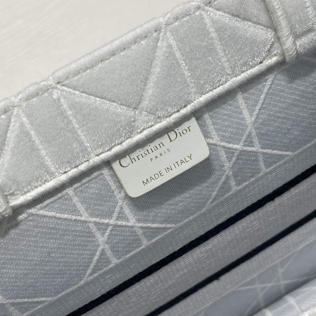 Dior M1296 Medium Book Tote Bag Cannage White