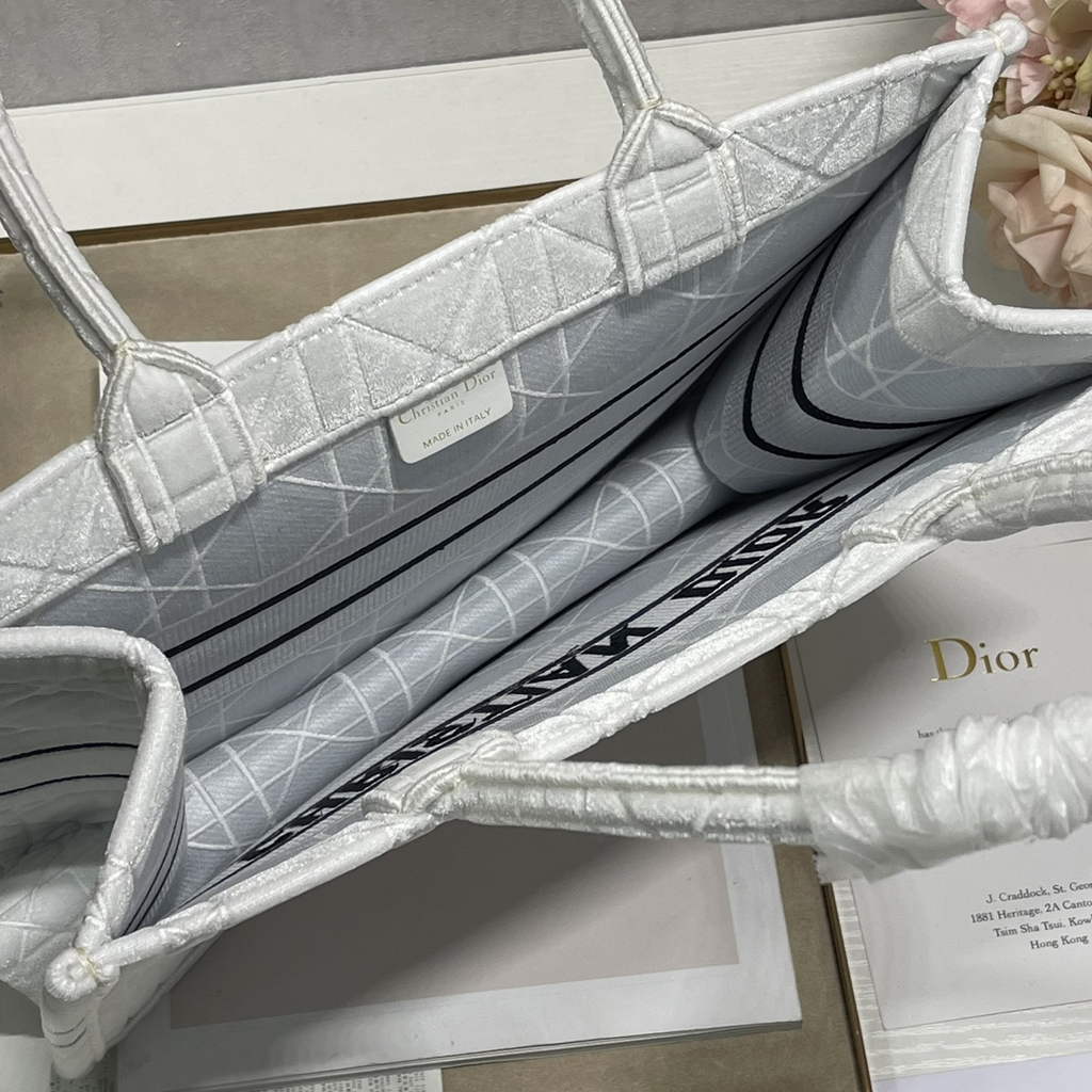 Dior M1296 Medium Book Tote Bag Cannage White