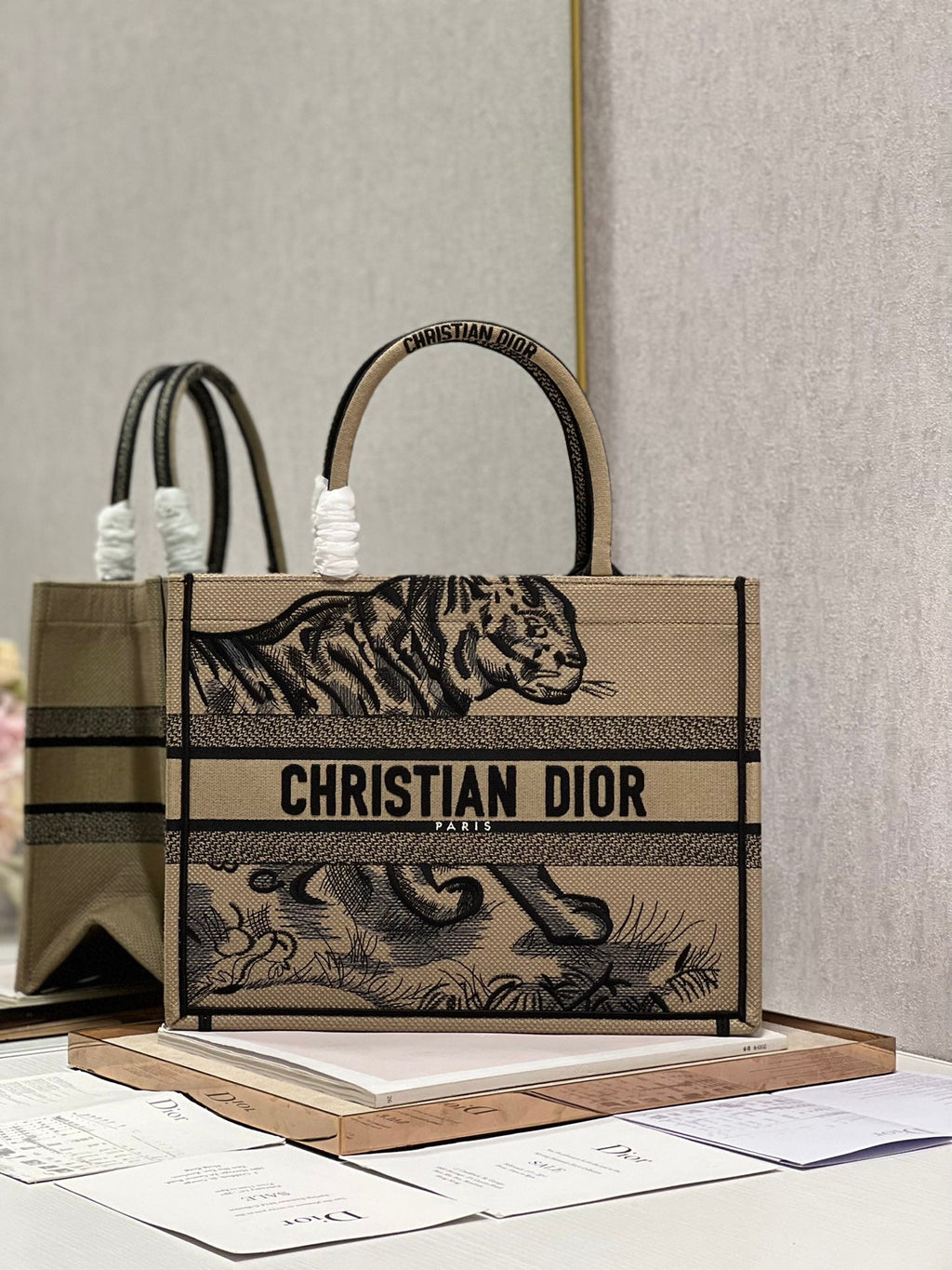 Dior M1296 Medium Book Tote Bag Beige D-Jungle Pop Embroidery