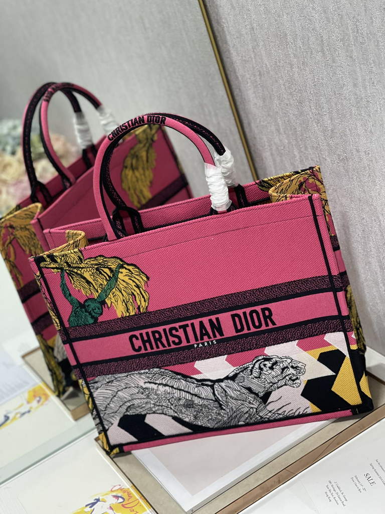 Dior M1296 Medium Book Tote Pink D-Jungle Pop Embroidery