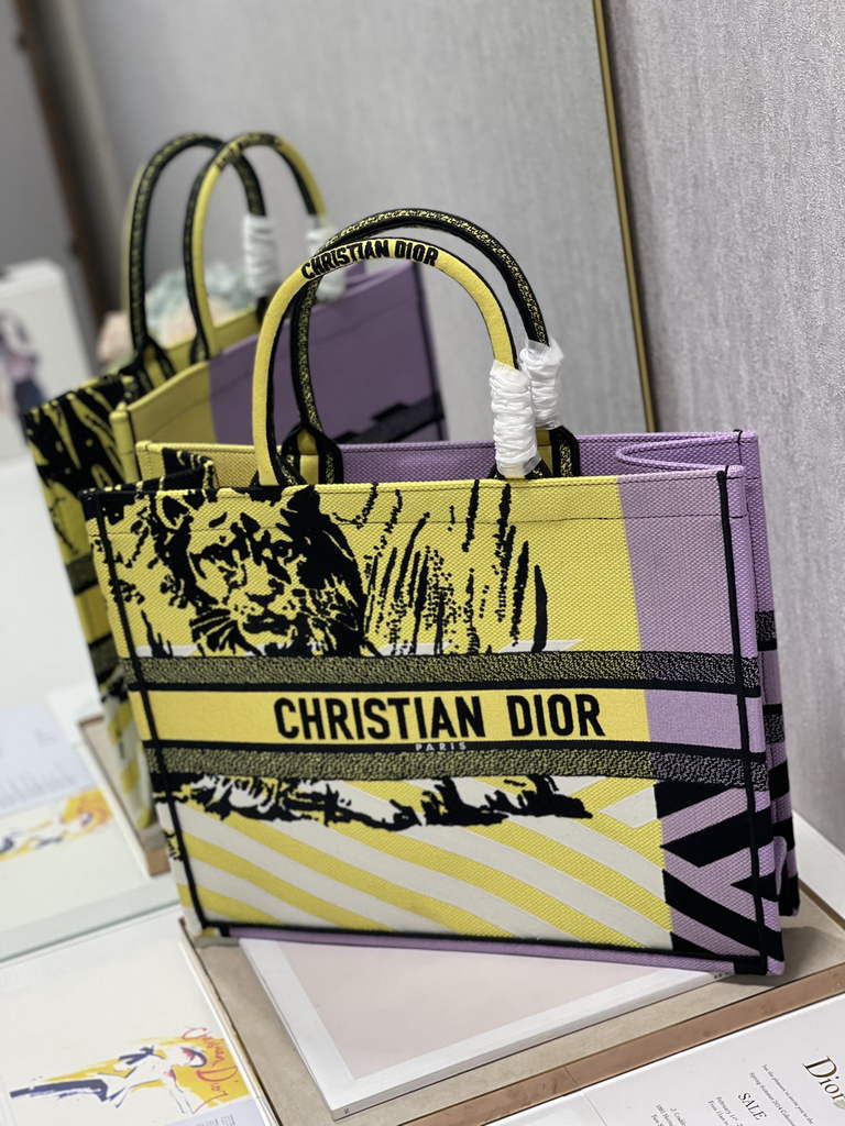 Dior M1296 Medium Book Tote Yellow D-Jungle Pop Embroidery