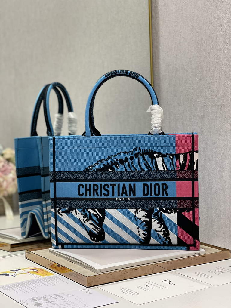 Dior M1296 Medium Book Tote Blue D-Jungle Pop Embroidery