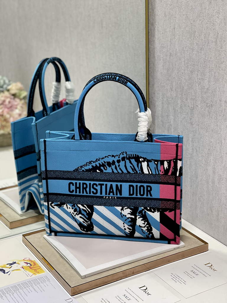Dior M1296 Medium Book Tote Blue D-Jungle Pop Embroidery