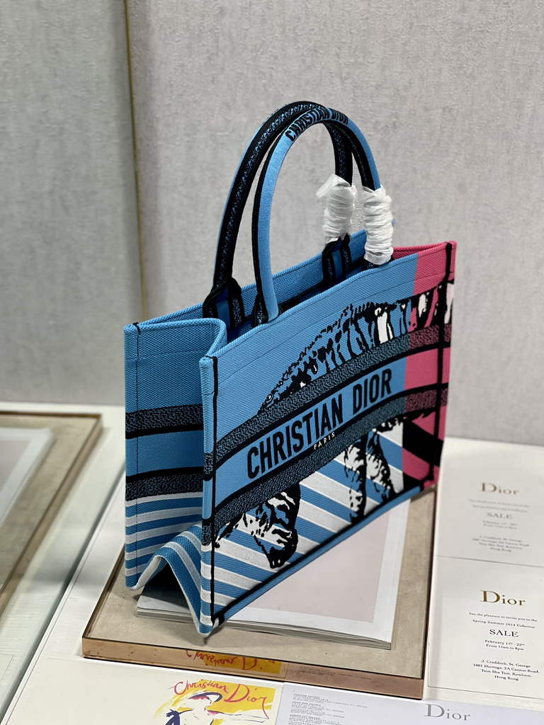 Dior M1296 Medium Book Tote Blue D-Jungle Pop Embroidery