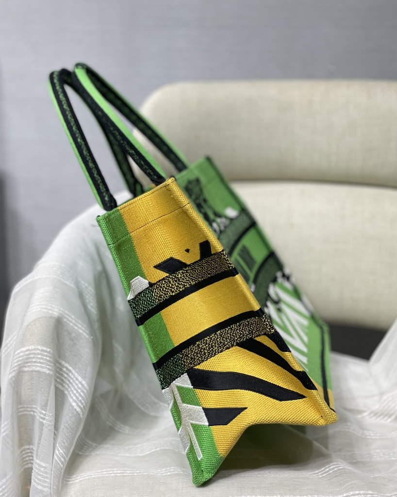 Dior M1296 Medium Book Tote Green D-Jungle Pop Embroidery